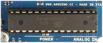 scheda arduino uno r3